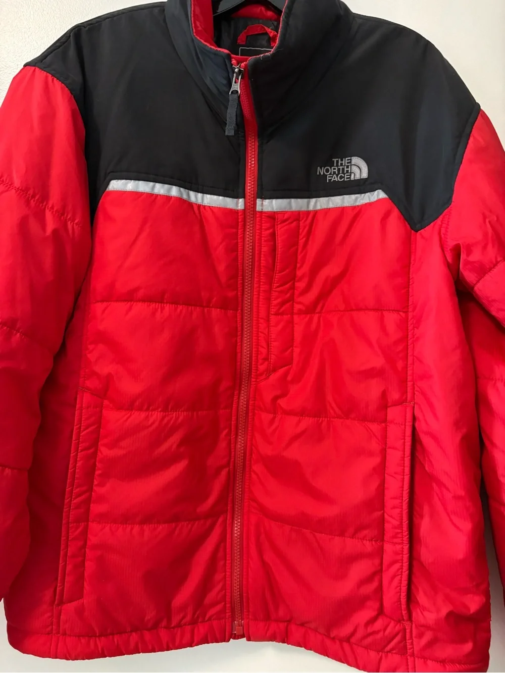 The North Face Men’s Primaloft Red Jacket Size Medium